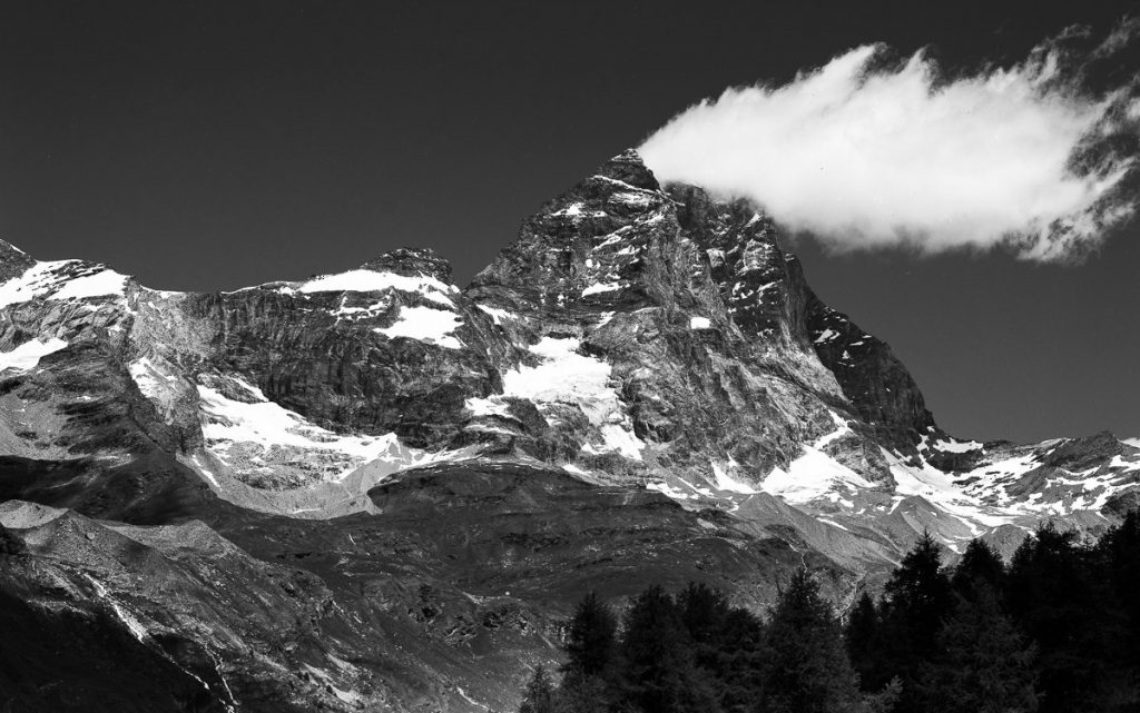 @thedarkshed The Matterhorn ? : @ILFORDPhoto #delta100 ? : #4x5 #largeformat ? : #italy #ilfordfridayfavourites #ilfordfilm #believeinfilm