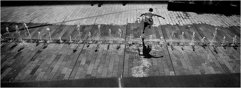 Black and white film photograph by Martin Berry shot on Hassleblad Xpan using ILFORD film