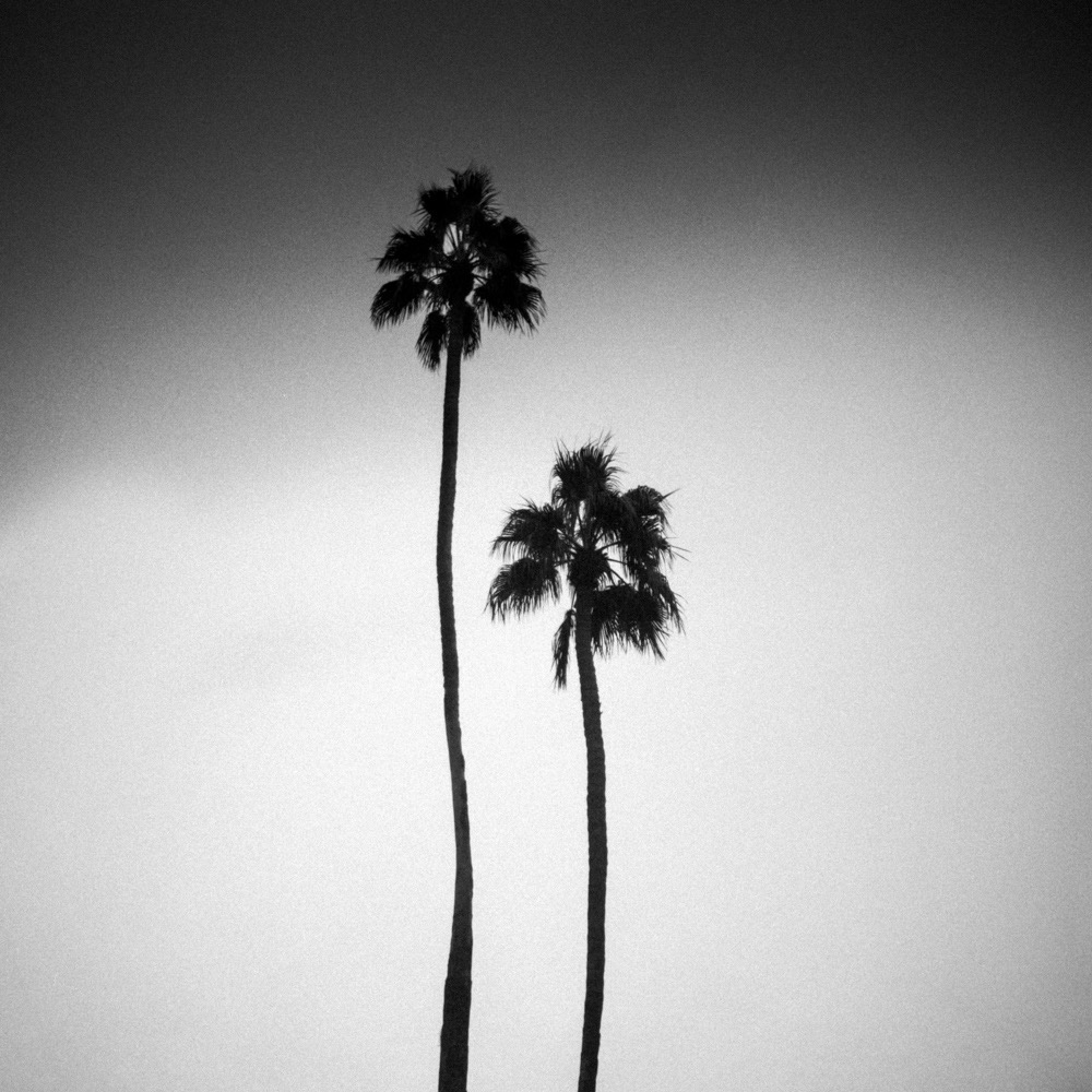 Black & white pictures hot in the American West by Adiran Otero on ILFORD HP5= 120 film