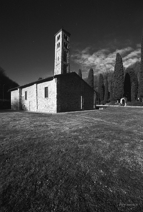 @CanonF1 another one... not too old...? Albese leaning tower, Canon FD 17/4, FP4+, red filter #filtered #ilfordphoto #fridayfavourites