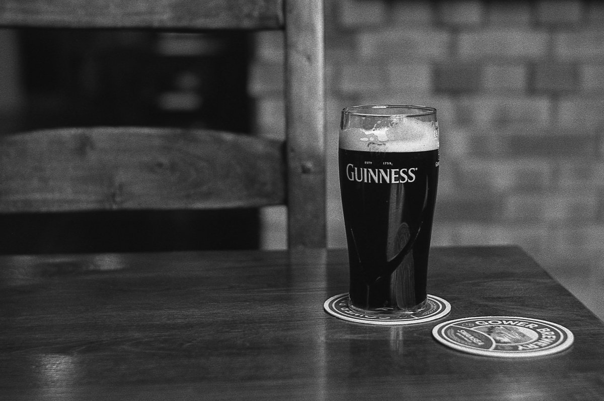 @timdobbsphoto At #peace with my favorite pint using a Leica M2 on lovely ilford HP5+ for #fridayfavourites @ILFORDPhoto @EMULSIVEfilm #believeinfilm @GuinnessIreland