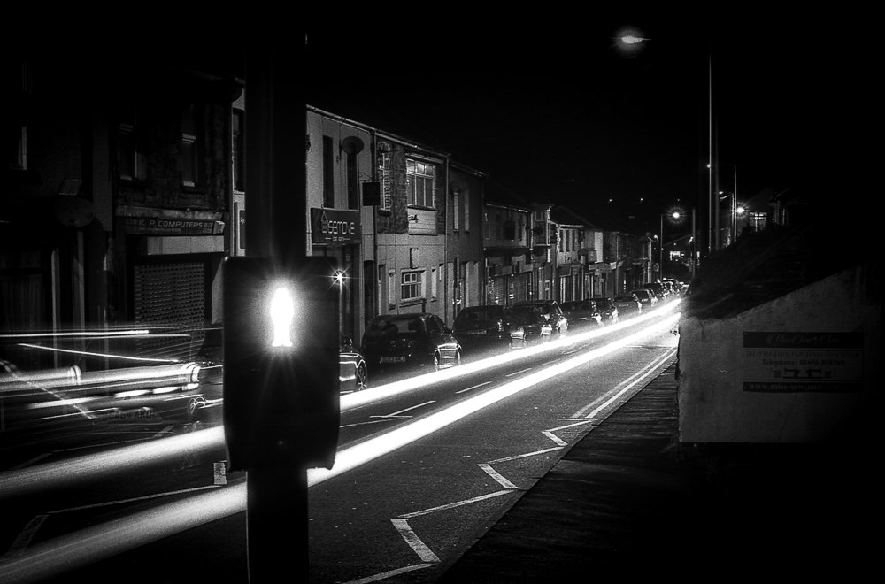 @timdobbsphoto "Traveling at night" Nikon F100 on ilford FP4+ for #fridayfavourites #travel @ILFORDPhoto @EMULSIVEfilm