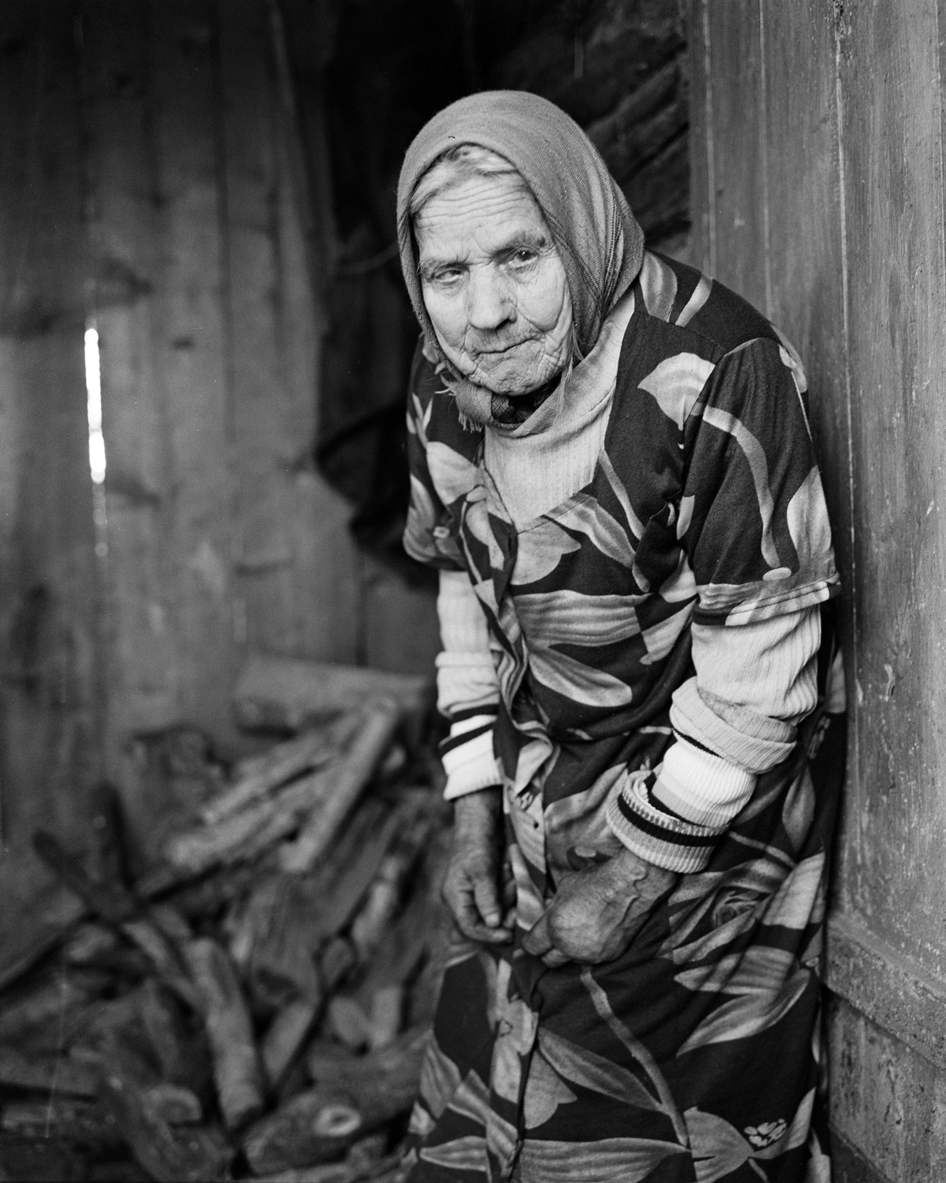 Black and white film image of Belarus traditional healer by Siarhiej Leskiec 