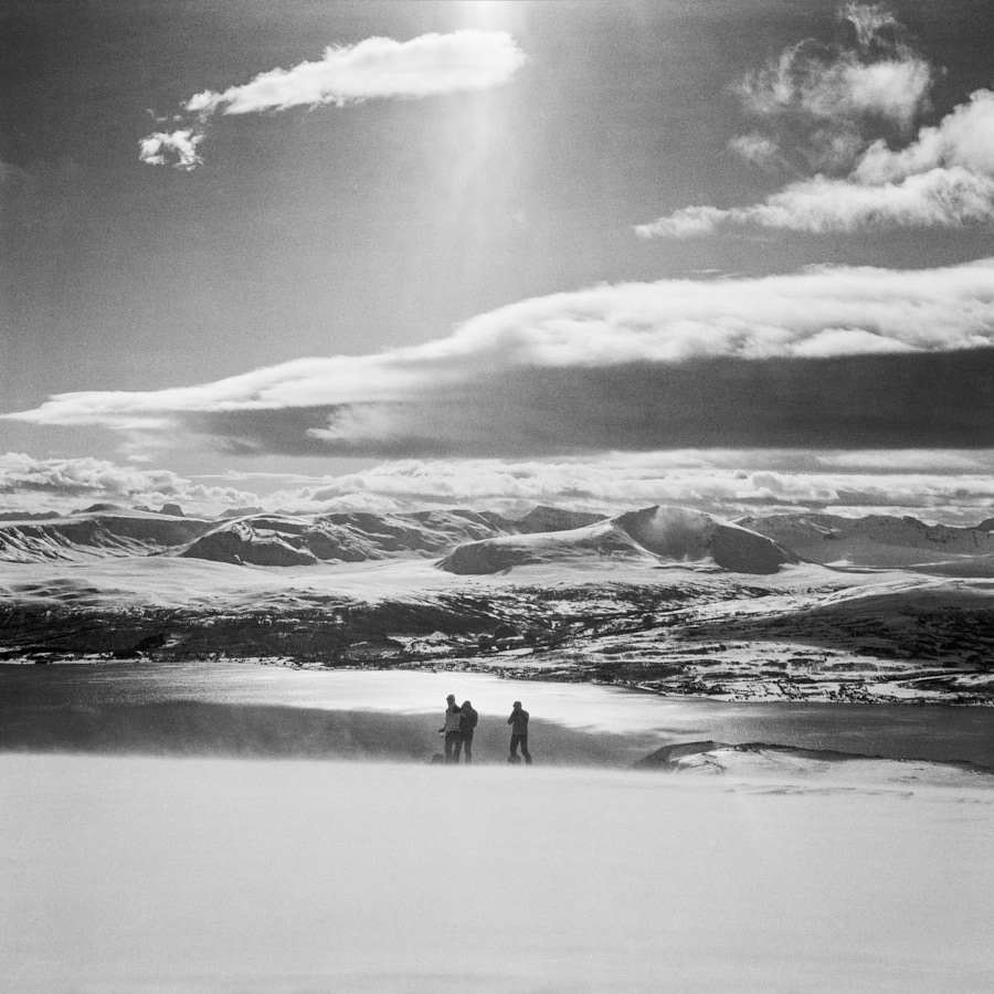 Skitourers near Tromsø, North Norway. Voigtländer Bessa III, B+W yellow filter and Ilford FP4+ (in ID-11). Flextight X1 scan