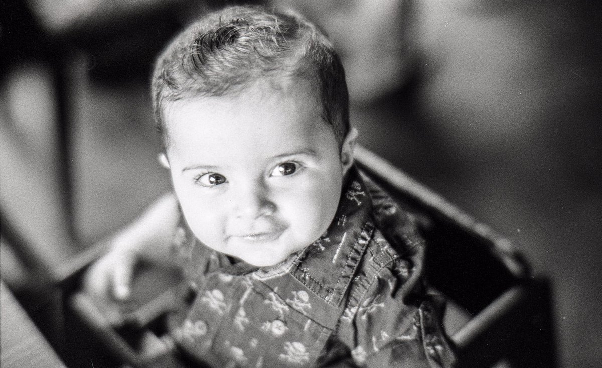  @AdibMufty May 6 Hootlet More Baby’s day out! ?: Leica M6 + 7Artisans 50mm f1.1 ?: Ilford Hp5 400 ⚗️: Ilfotec DD-X 1+4 #ilfordhp5 #ilfordphoto #fridayfavourites #filmphotography #blackandwhitephotography #BelieveInFilm #portraitphotography