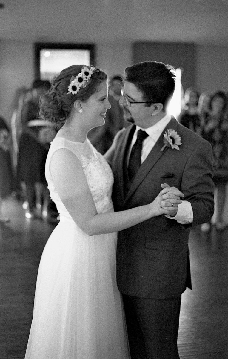 @DavidNee6 11h11 hours ago Hootlet More Replying to @ILFORDPhoto #ilfordphoto #fridayfavourites #shotat1600 Kentmere 400@1600 "The Look of Love"