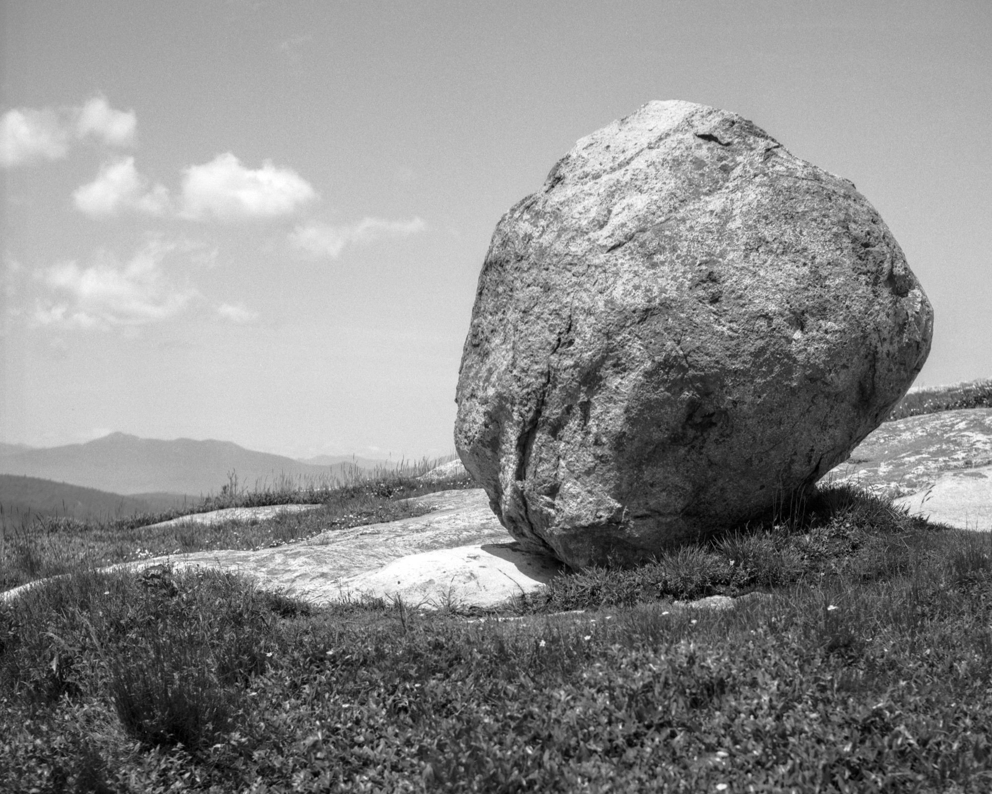 @GregoryWBrown · 20h #ilfordphoto #fridayfavourites #ilfordpanf shot on Yashica MAT #landscape