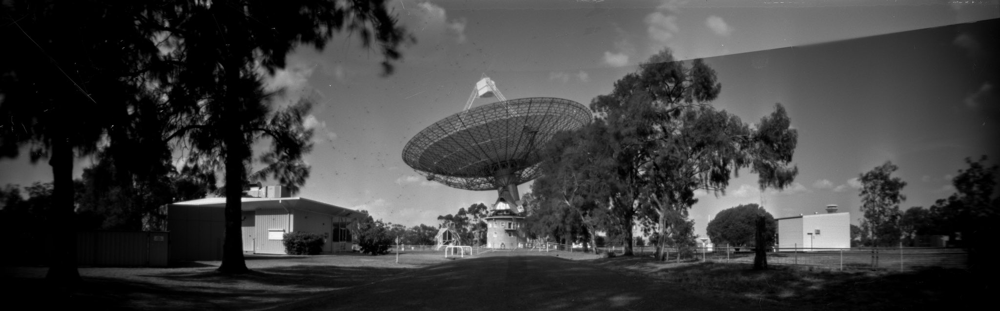 @thoobill Replying to @ILFORDPhoto The Parkes Dish is an Aussie science nerds Mecca. Shot on FP4 plus, October 2019 (those were the days!), in an Ondu 6x17 Rise III. #fridayfavourites #ilfordphoto #wwpd2020