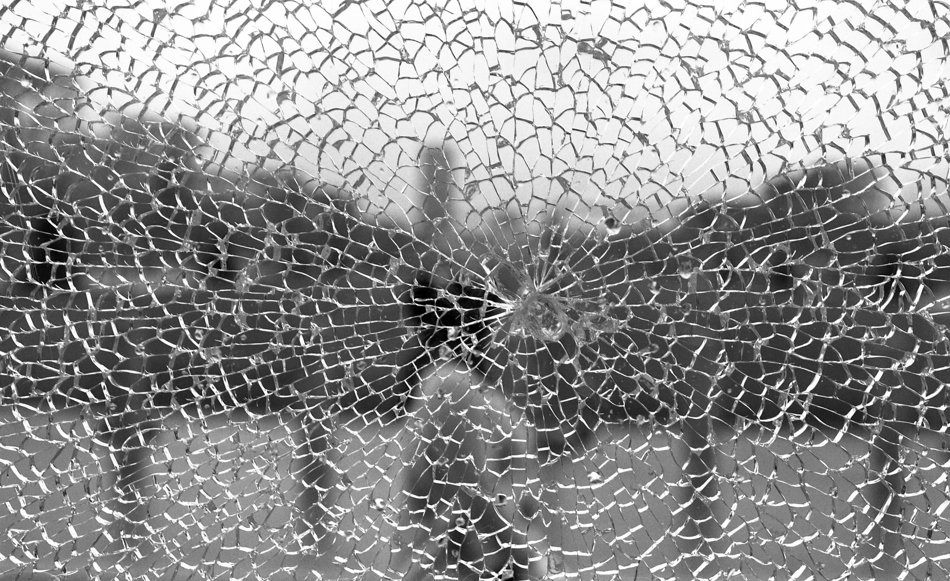 @henry_balen Eiffel Tower glass wall 2019 #fridayfavourites #ilfordphoto #shotondelta100