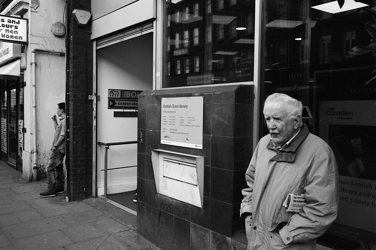 XP2 @400iso (HC110 1:49 for 11 mins)