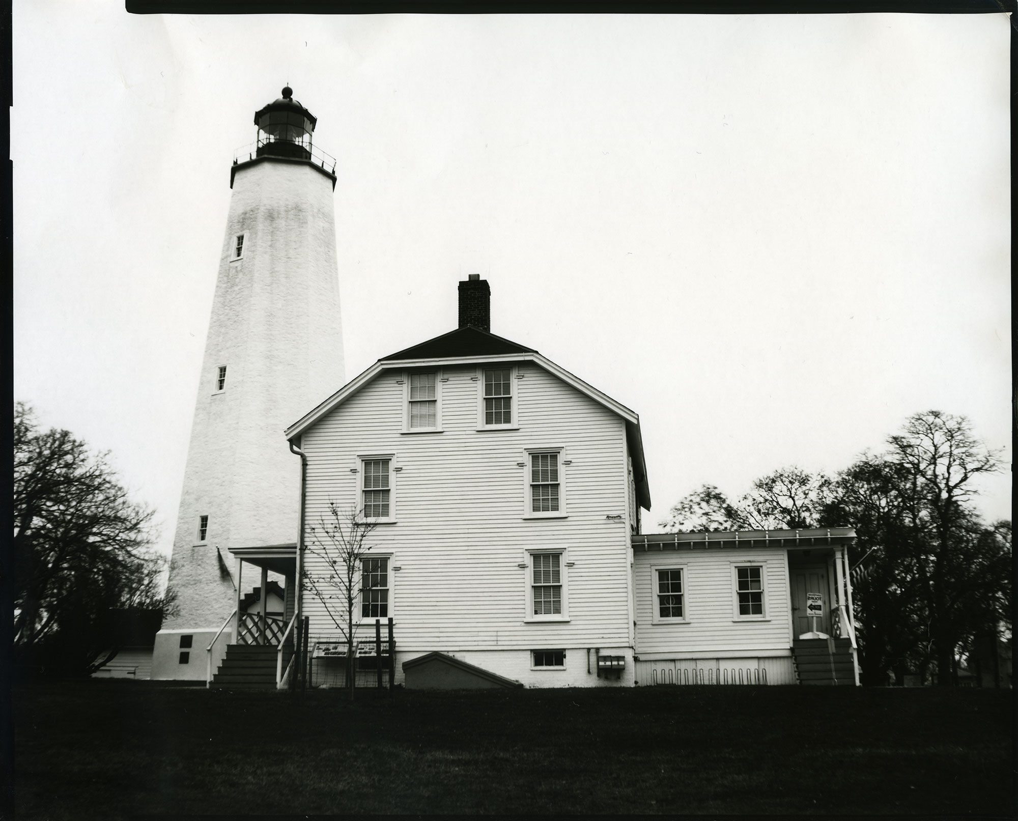 @thereisnocat Sandy Hook Lighthouse, shot on Ilford Direct Paper with an @Intrepidcamera 8x10 large format camera #shotonsheet #ilfordphoto #fridayfavourites