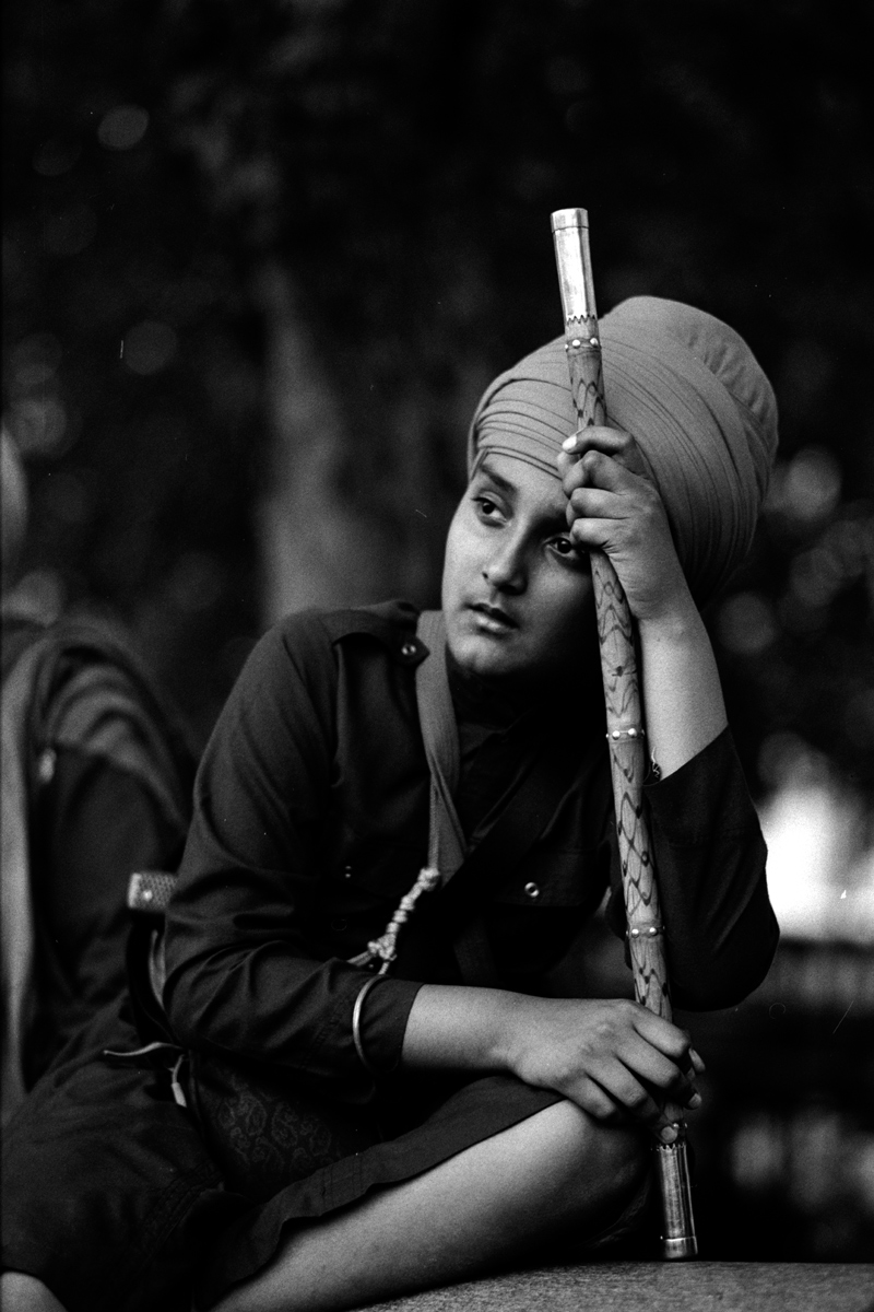 Black and white film image of Sikh remembrance day shot on ILFORD Delta 100 film by Simon King