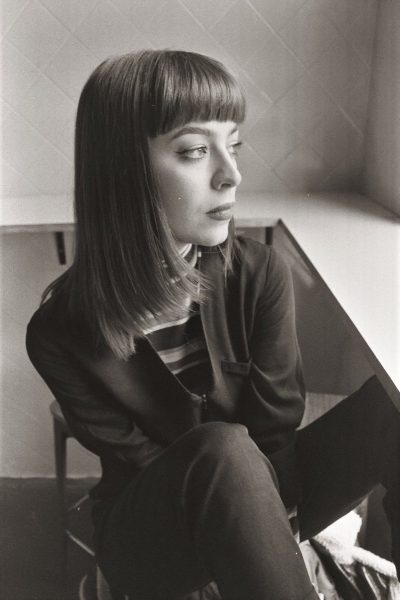 Paul Johnson Tog @pauljohnsontog #ilfordphoto #fridayfavourites #shotonhp5 Portrait in a pizza shop