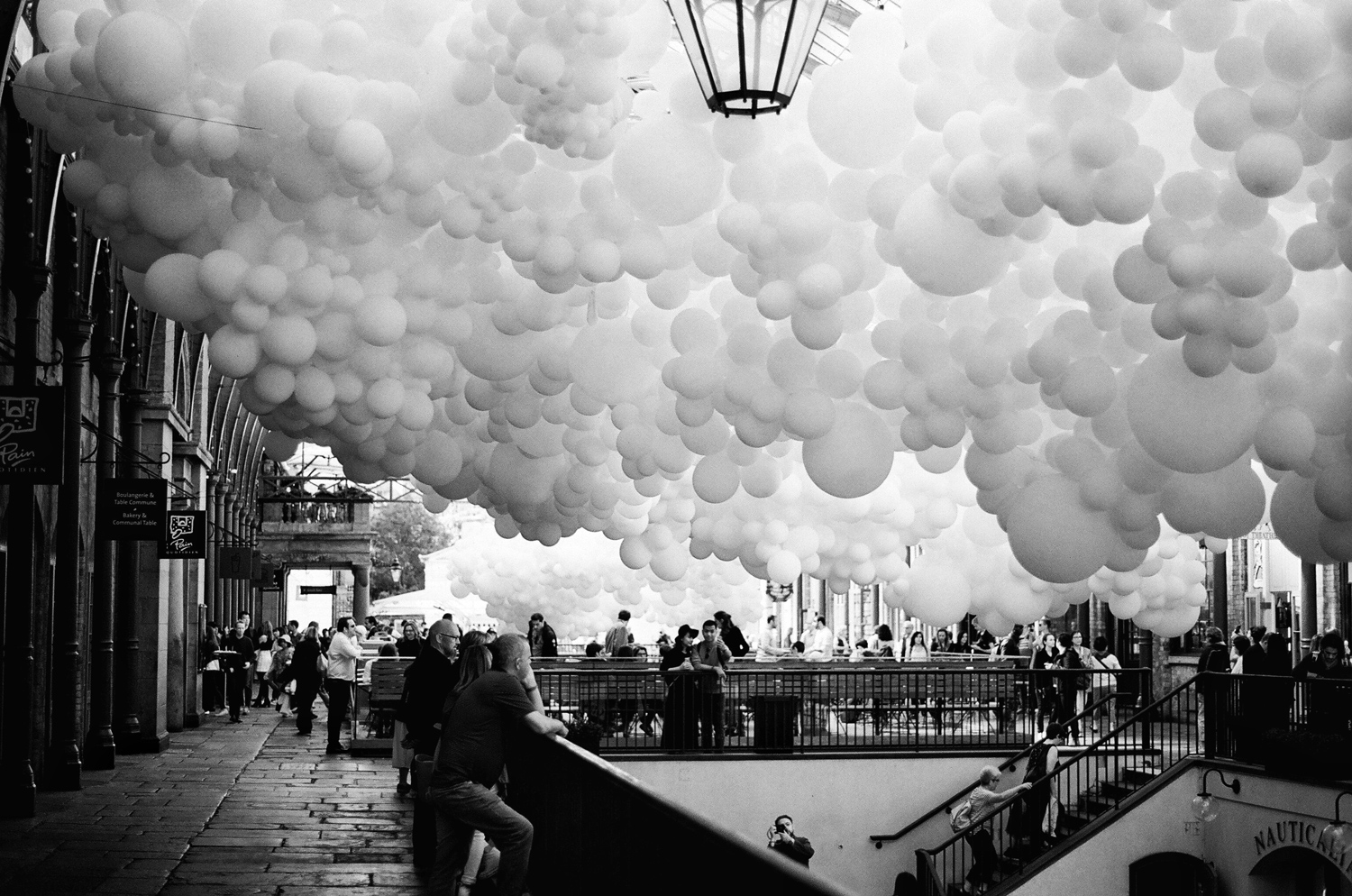 Black & white film photography by Sandeep Sumal Favourite_CoventGarden_XP2_OlympusOM1n