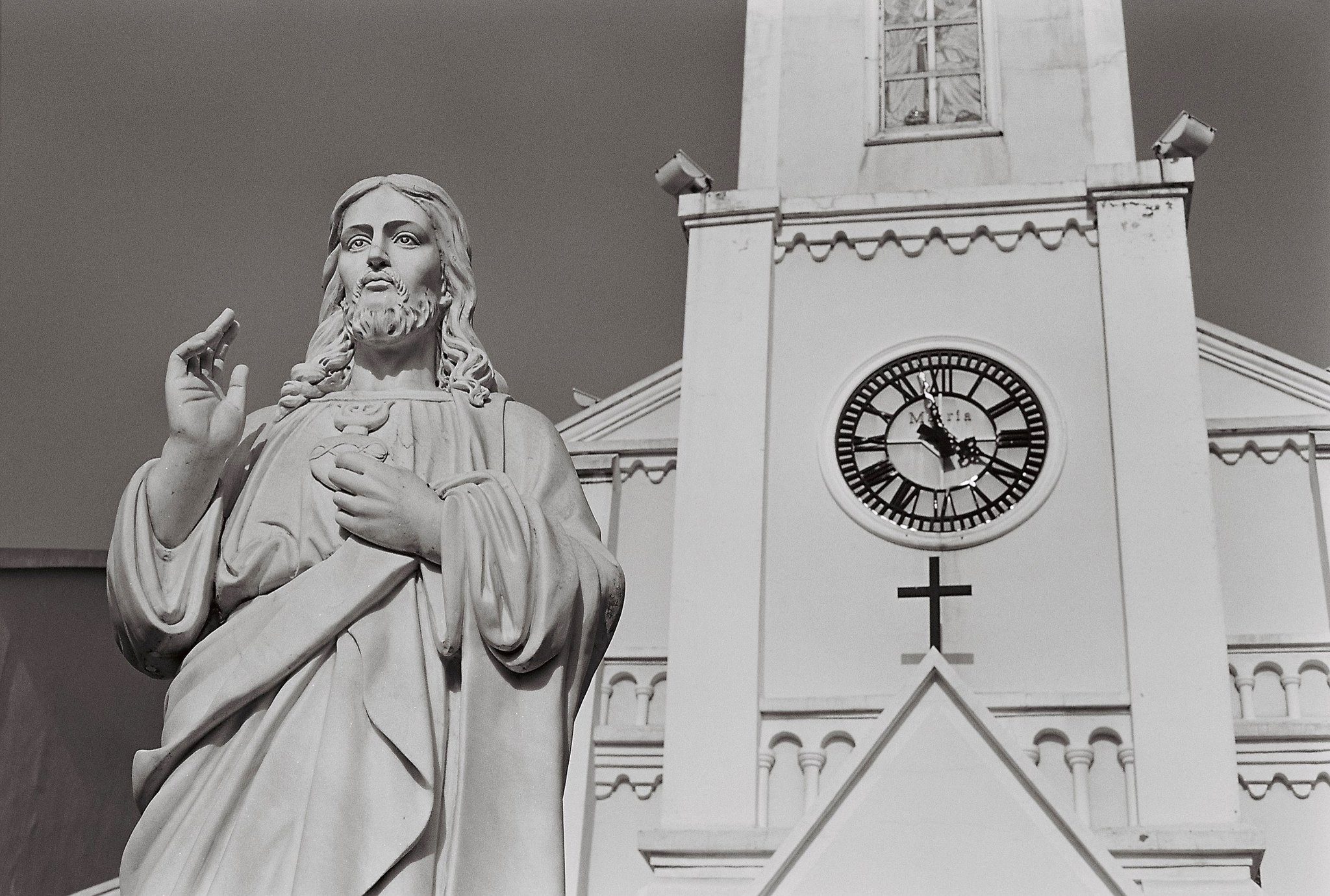 @myfavouritelee · 15h Replying to @ILFORDPhoto A small and kinda rare neighbourhood church in Shanghai, China. Shot on XP2 Super in a Yashica Electro. #worshipfilm #fridayfavourites