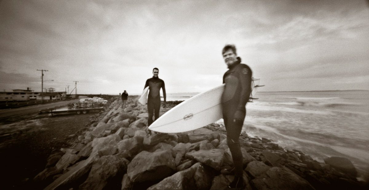 Surfers-Holga-SWC-Pinhole-HP5-Plus