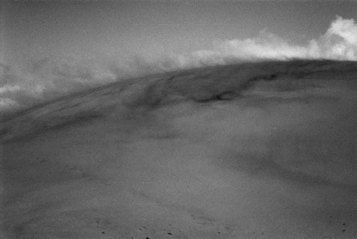 Sandstorm on beach on HP5 PLUS