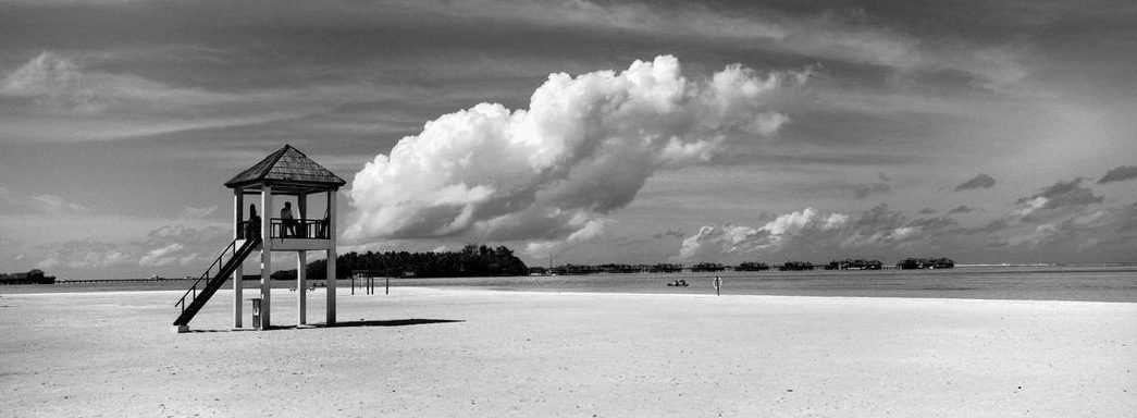 poloczanski_mikolaj On the beach #hasselbladxpan #xpan #monovisions #monovisionsawards #ilfordfilm #ilfordphoto #ilfordpanf50 #ilfordpanf #bnw #bnwphotography #bnw_captures #analog #analogfilm #analogcamera #panorama #panoramiccamera #alienfilm #24x65 #filmnotdead #enjoyfilm #shootfilm #myfavouritefilm #fridayfavourites #ilfordphotopl #friendsinbnw #maldives #maldivesislands #sunseasand #beach #onthebeach