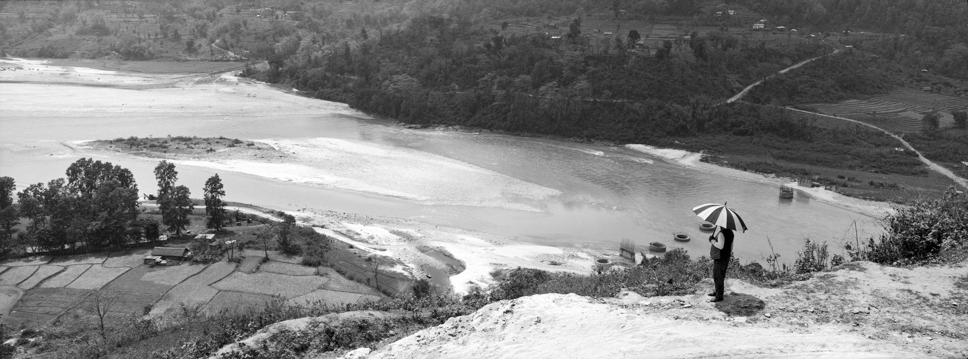 River Arun, near Tumlingtar, f = 16, exp = 1 / 250s,