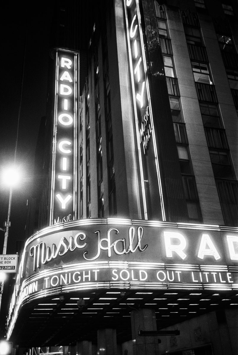 New York, 2018 – FP4 (135), Olympus XA3 (handheld)