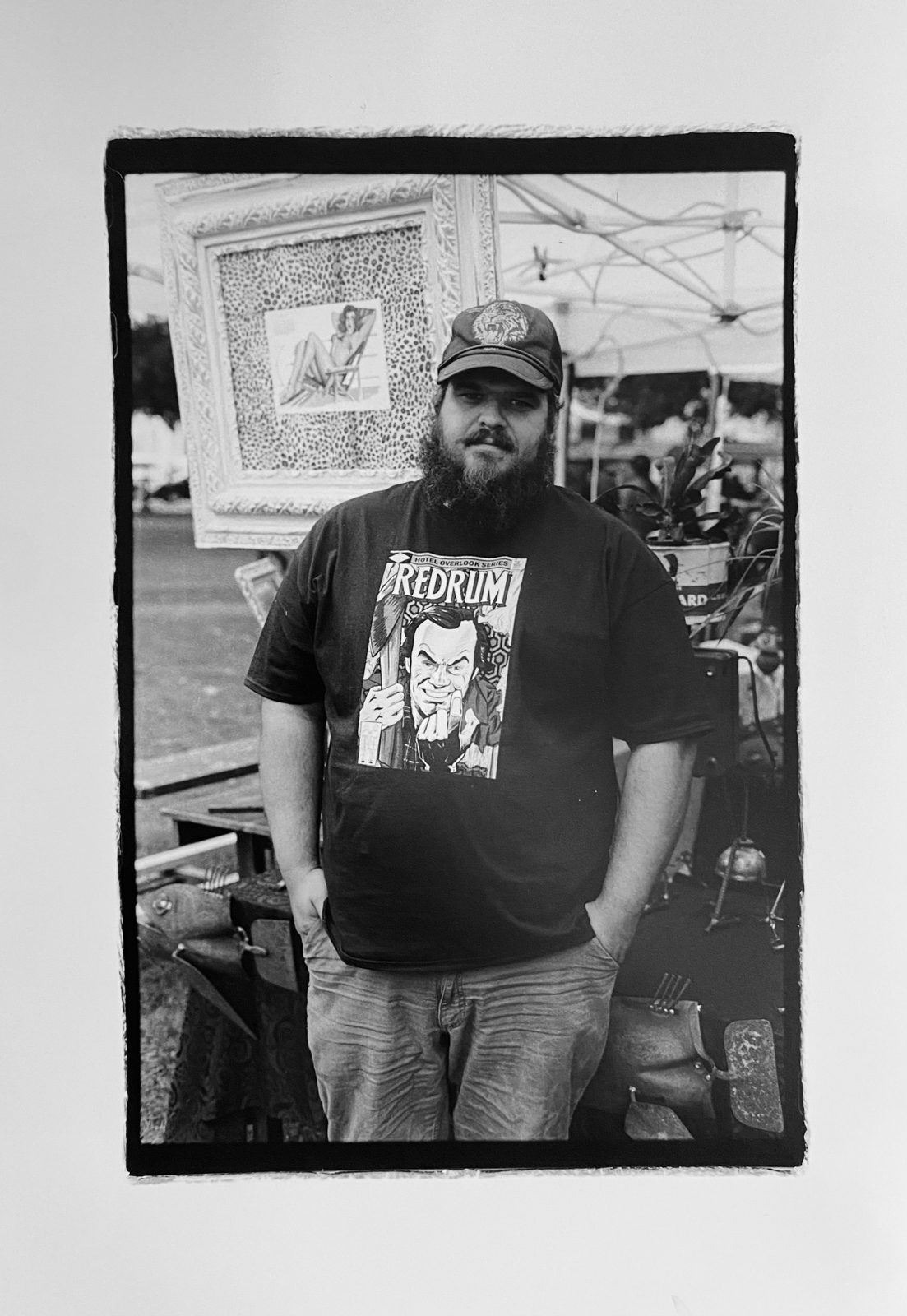 “scrapper”-artist-and-vendor shot on ILFORD HP5 plus film by Jessica Martinea