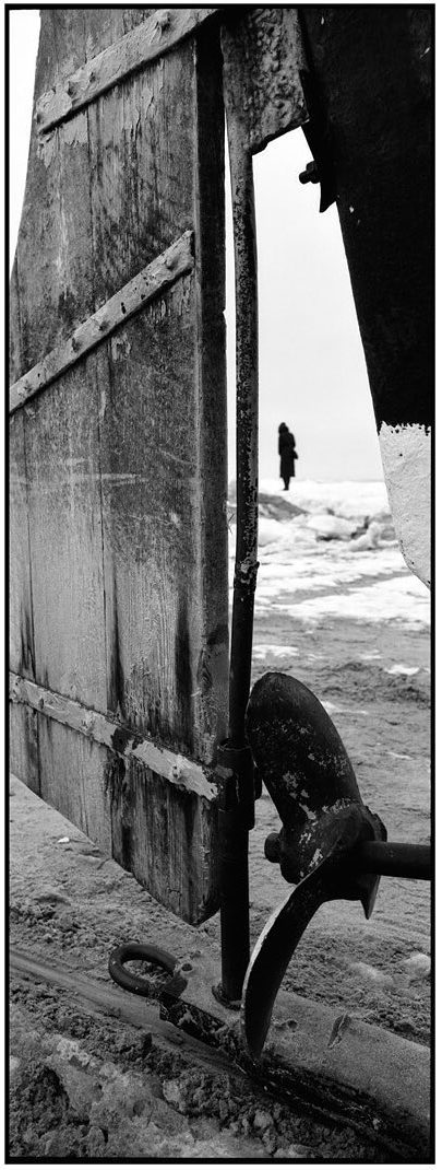 poloczanski_mikolaj Zima #hasselbladxpan #xpan #monovisions #ilford #ilfordfilm #ilfordphoto #ilforddelta100 #bnw #bnwphotography #bnw_captures #analog #analogfilm #analogcamera #panorama #panoramiccamera #24x65 #filmnotdead #enjoyfilm #shootfilm #myfavouritefilm #kątyrybackieport #fridayfavourites #ilfordphotopl #friendsinbnw #winter #zima #35mmxp2 #framedfilm #kątyrybackie #verticalpanorama