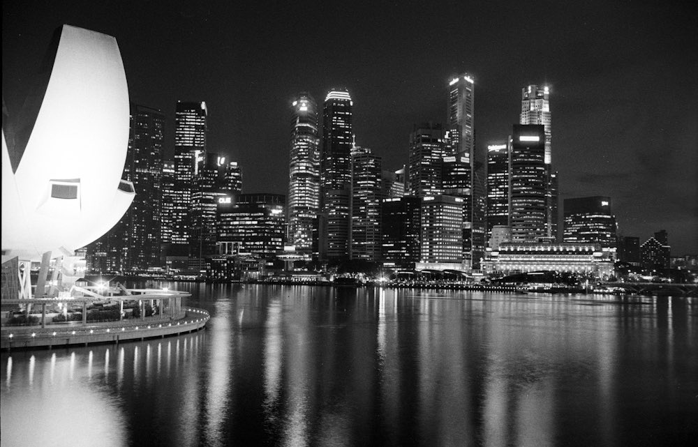 @debrawilsonsays · 23h Singapore at night. Ilford FP4 Rollei 35LED and tripod #ilfordphoto #fridayfavourites #nightfilm #shootfilmbenice