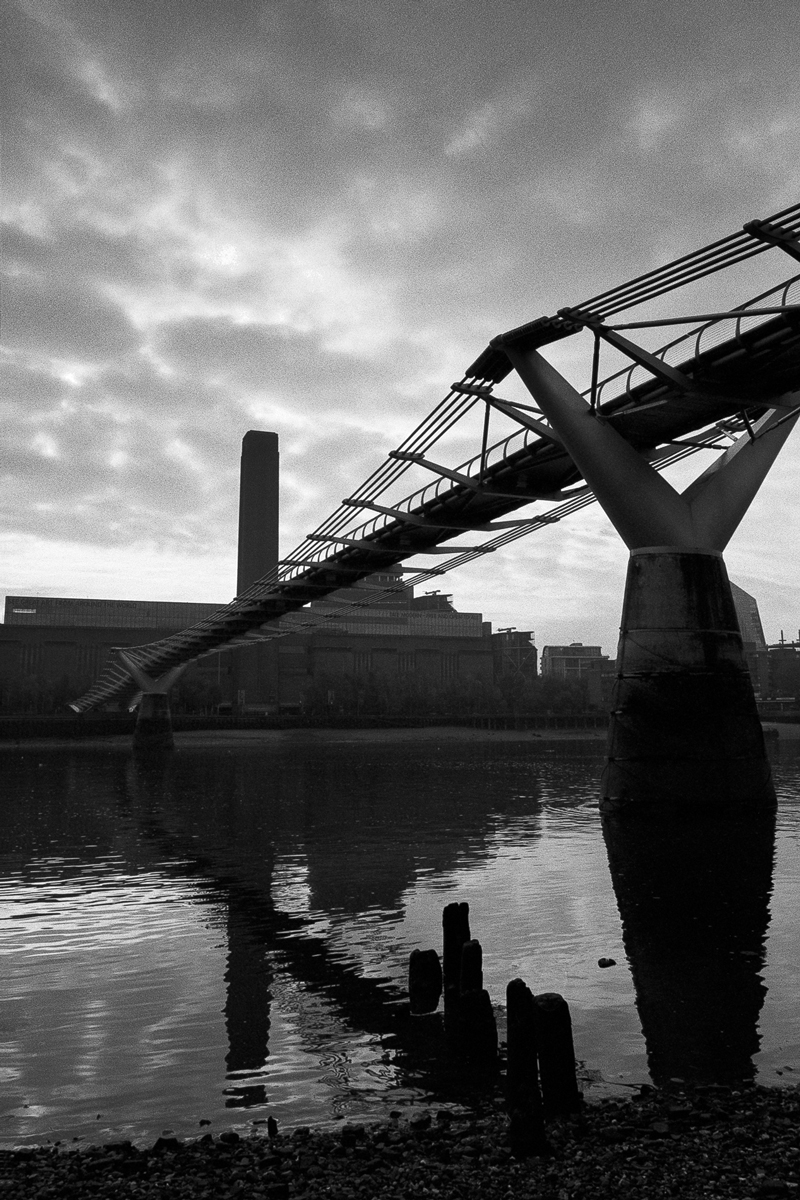 River Thames towards Tate Modern, London. Taken on Canon EOS 3 and Ilford FP4+ EI 125. Developed Ilfotec HC 1+31.