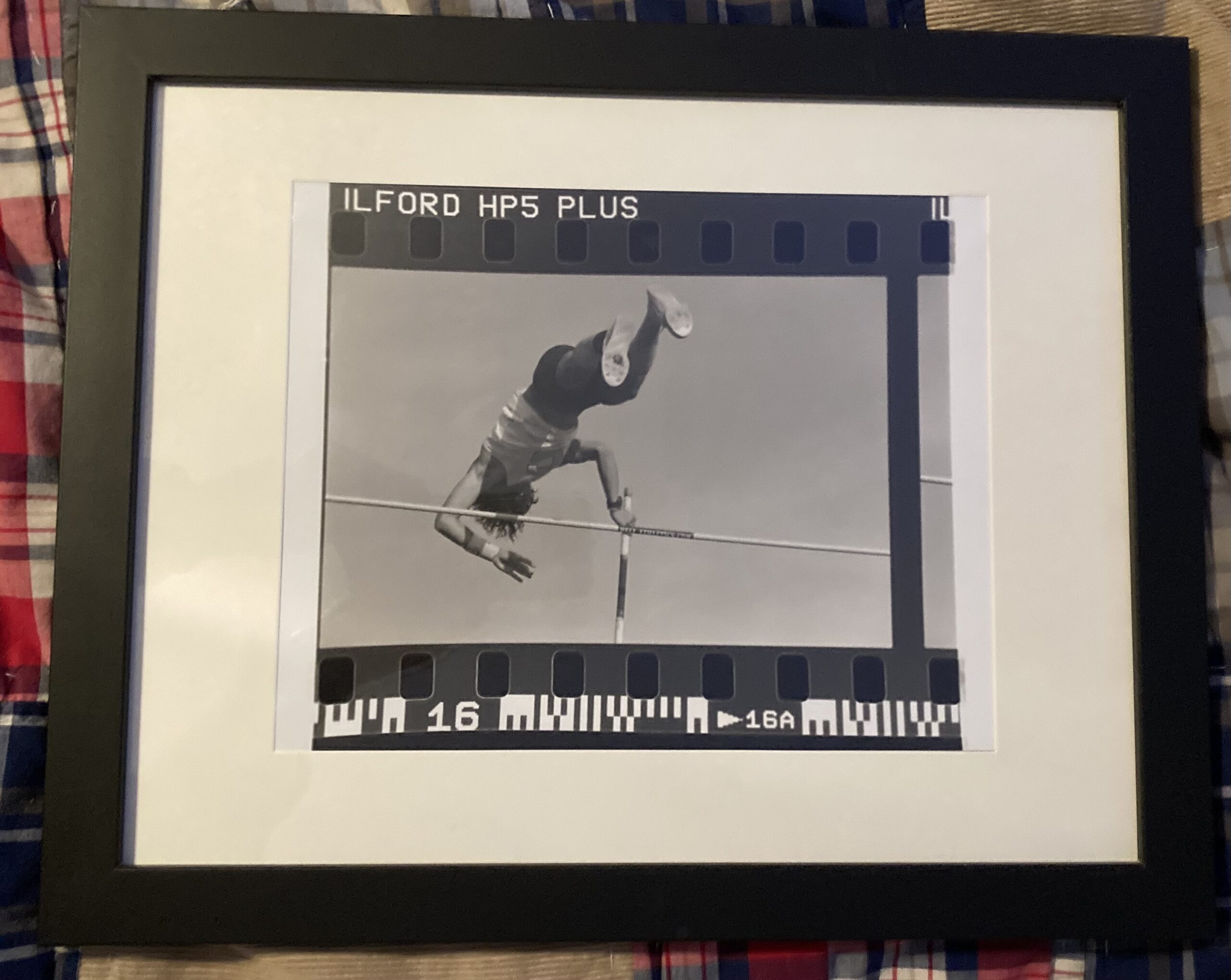 @bsanfordjr Replying to @ILFORDPhoto Captured my son pole vaulting using HP5 Plus. Then made a print on Ilford MGRC 8x10 glossy and using the Ilford multigrade dev, stop and rapid fix. The cut was between 15 and 16 (the decisive moment) so I didn't leave myself much room! #ilfordphoto #fridayfavourites #sprockets