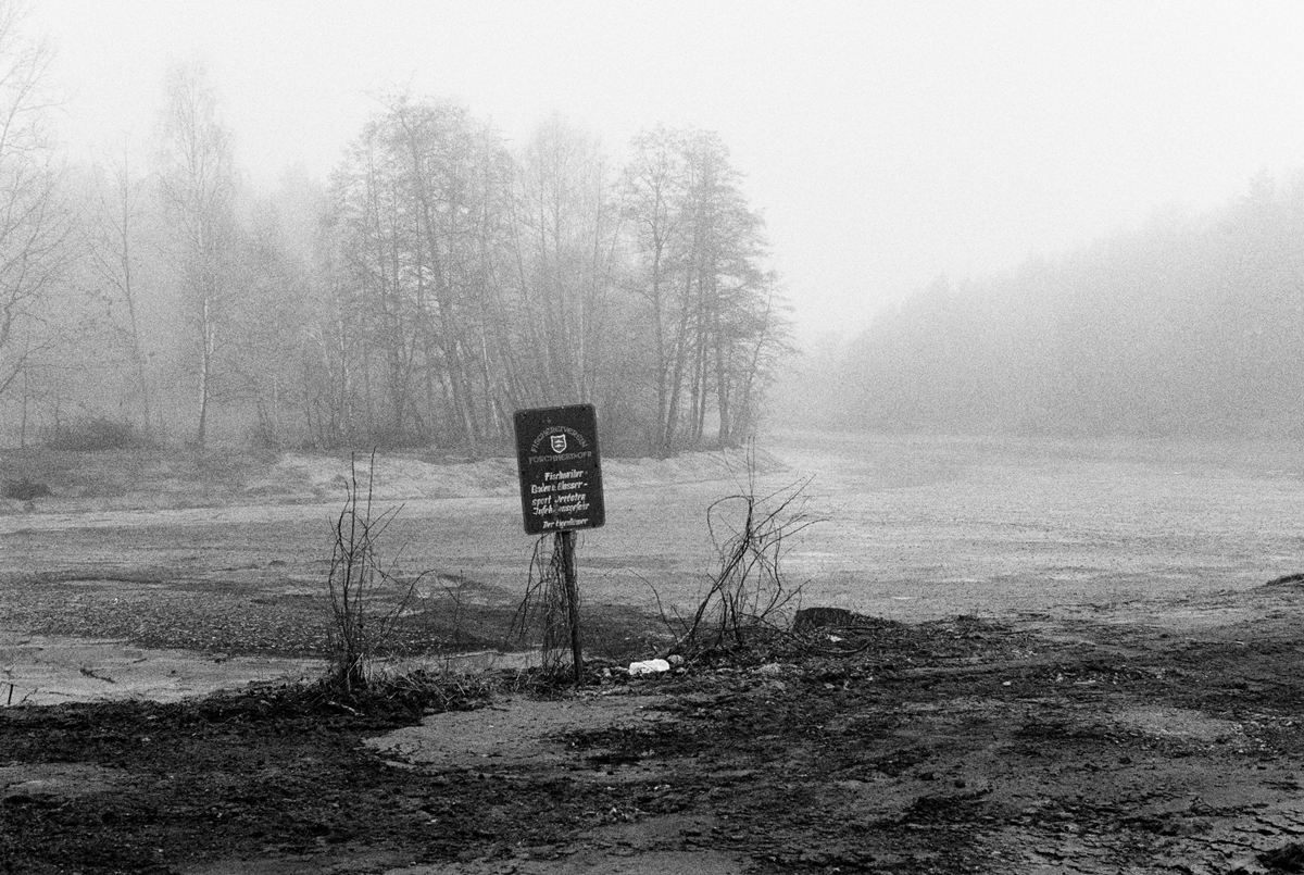 karpfenland 001 - Black and white images shot on ILFORD DELTA 3200 film