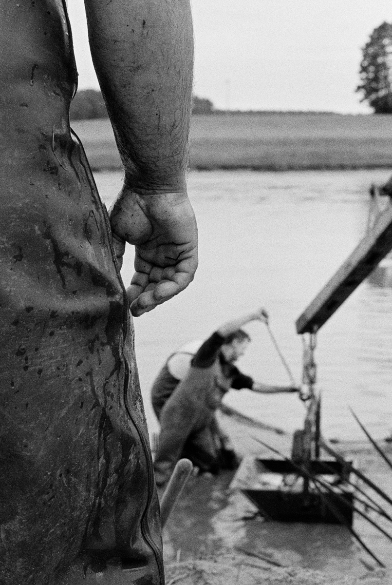 karpfenland 001 - Black and white images shot on ILFORD DELTA 3200 film