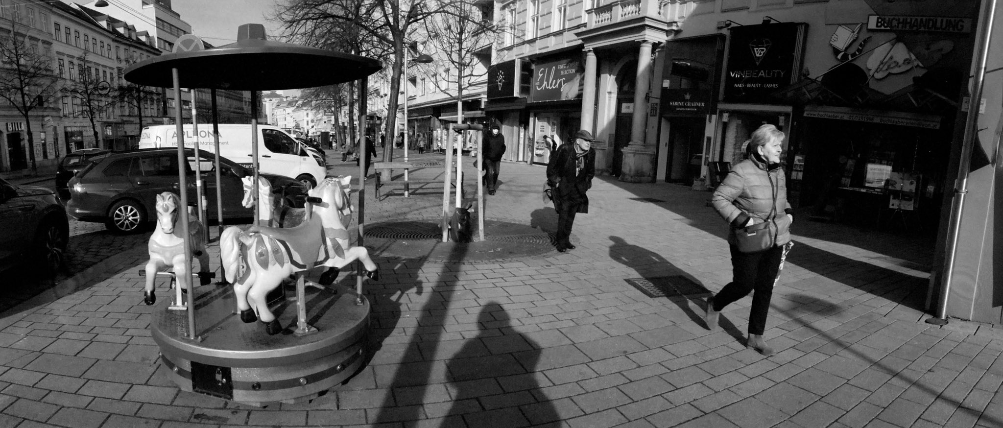 @panchromaholic Replying to @ILFORDPhoto Technically my Horizon 202 is a #fixedfocus camera ;) #ilfordphoto #fridayfavourites ? Horizon 202 ? Ilford Delta 400