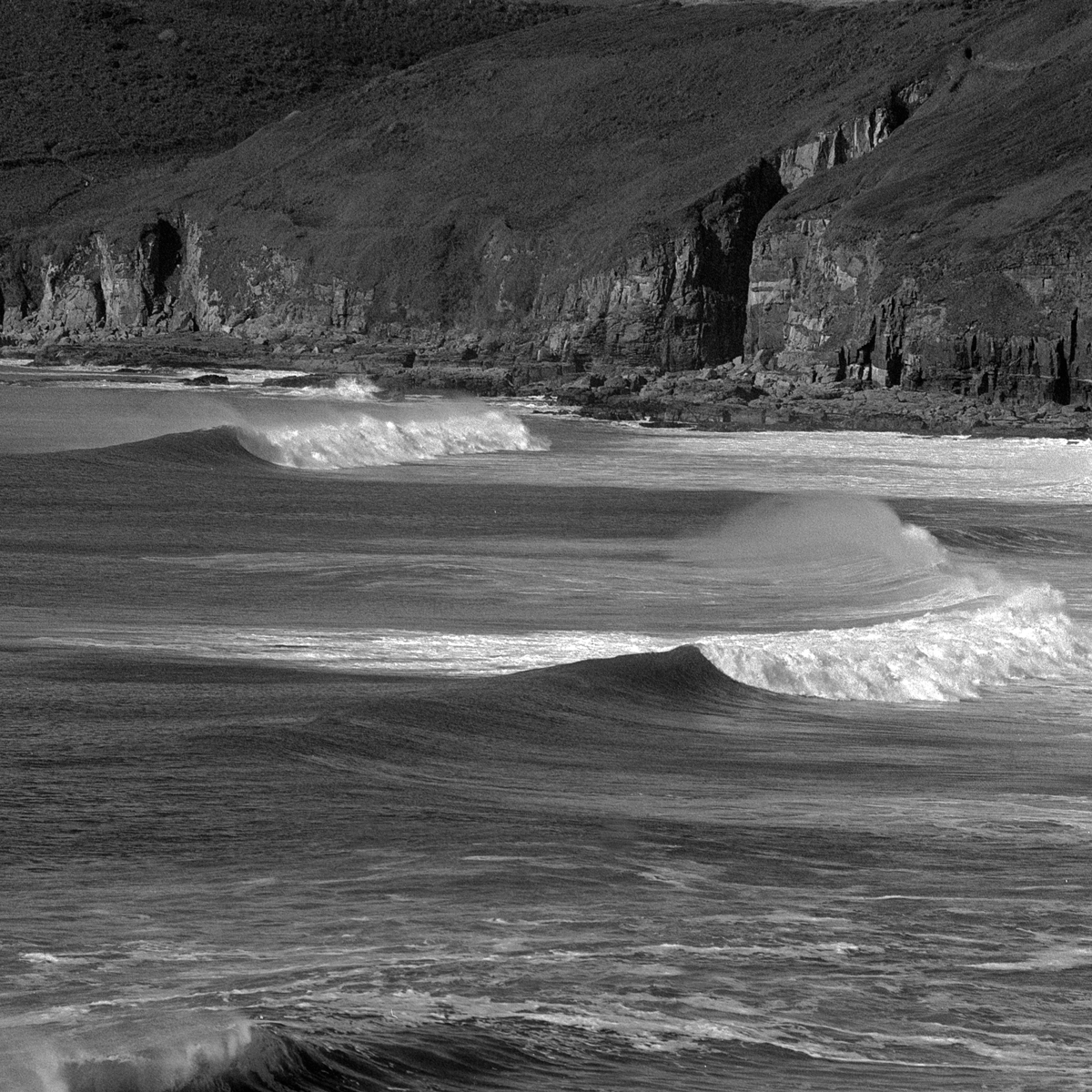 Black and white landscape photograph of the sea and ocean