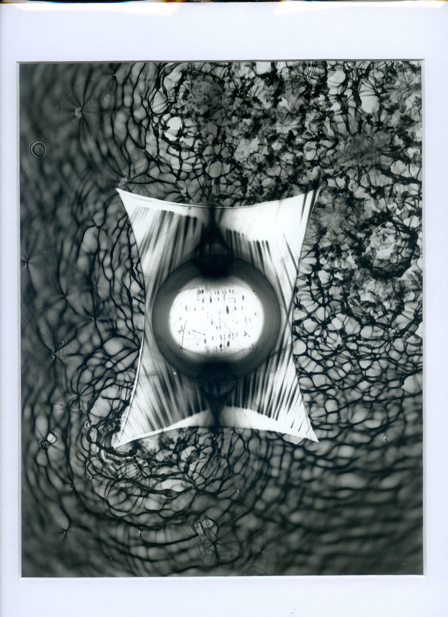 davidwilsonclarkefridayfavourites 06/13/25 @ilfordphoto Luminogram created in the darkroom, on Ilford MGRC pearl, 10x8.