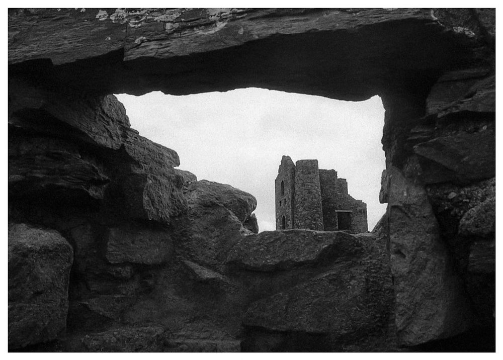 @analoguelass.bsky.social· 5h When missing stones reveal Cornwalls industrial heritage 📷Pentax 17 🎞️Ilford Kentmere 400 🧪DDX #believeinfilm #filmphotography #HFF #halfframefriday #fridayfavourites @ilfordphoto.com