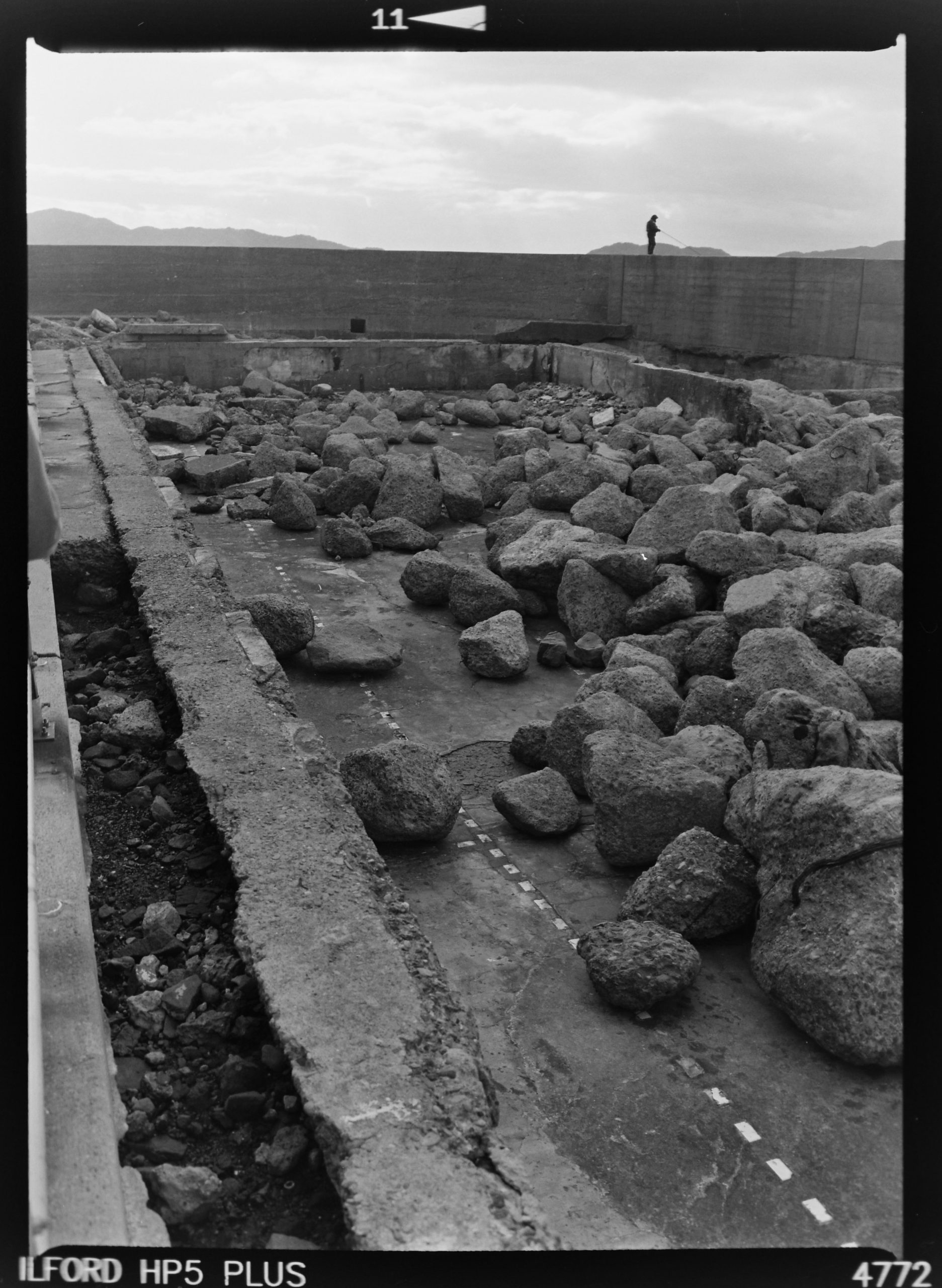 @V0NPhoto📷 Mamiya 645 Pro 🎞️ Ilford HP5 Plus 400 #ilfordhp5 #fridayfavourites