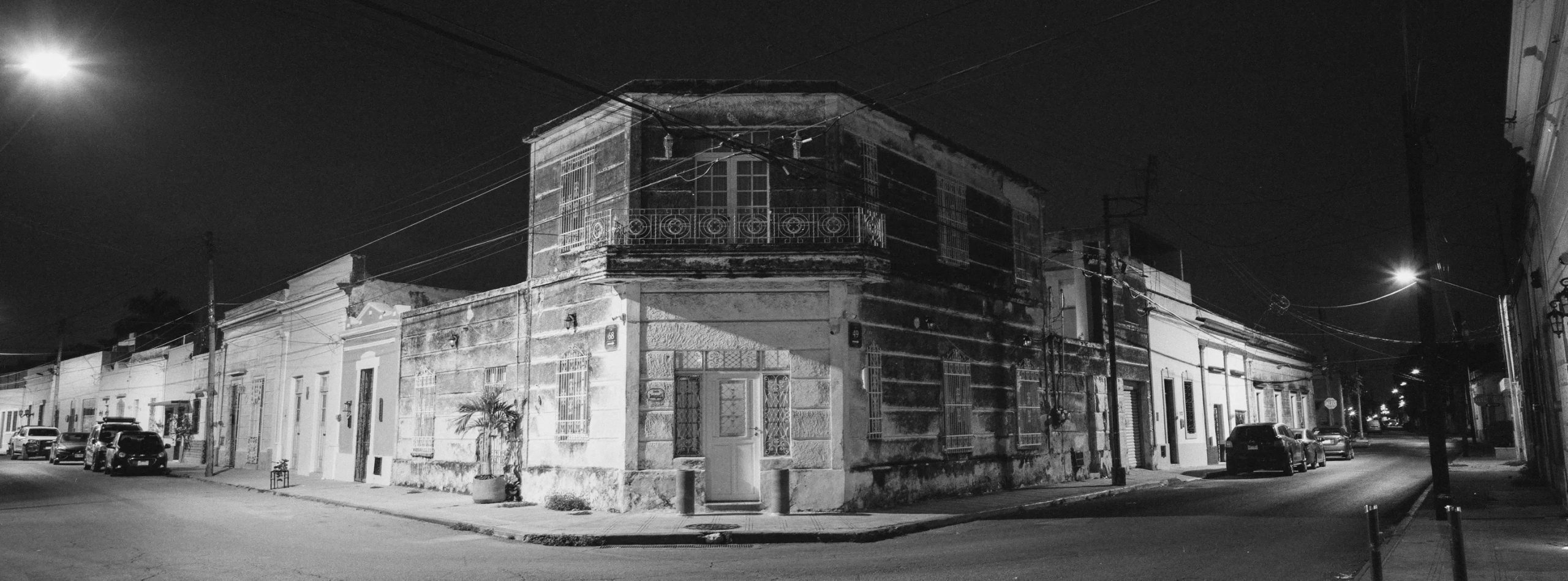 One from the end of last year. Taken on the streets of Merida, Mexico with a Mamiya 7 and HP5.