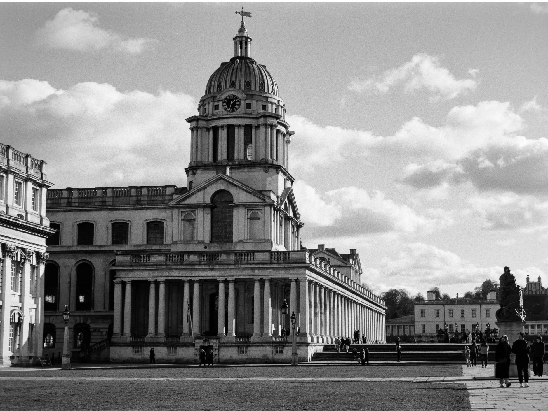 @bburchellphotos.bsky.social‬· 13d Greenwich Old Royal Naval College. Canon AV-1 Canon FD50mm f1.8 Ilford Delta 100 #FridayFavourites #BelieveInFilm #FilmIsNotDead #FilmPhotography @ilfordphoto.com
