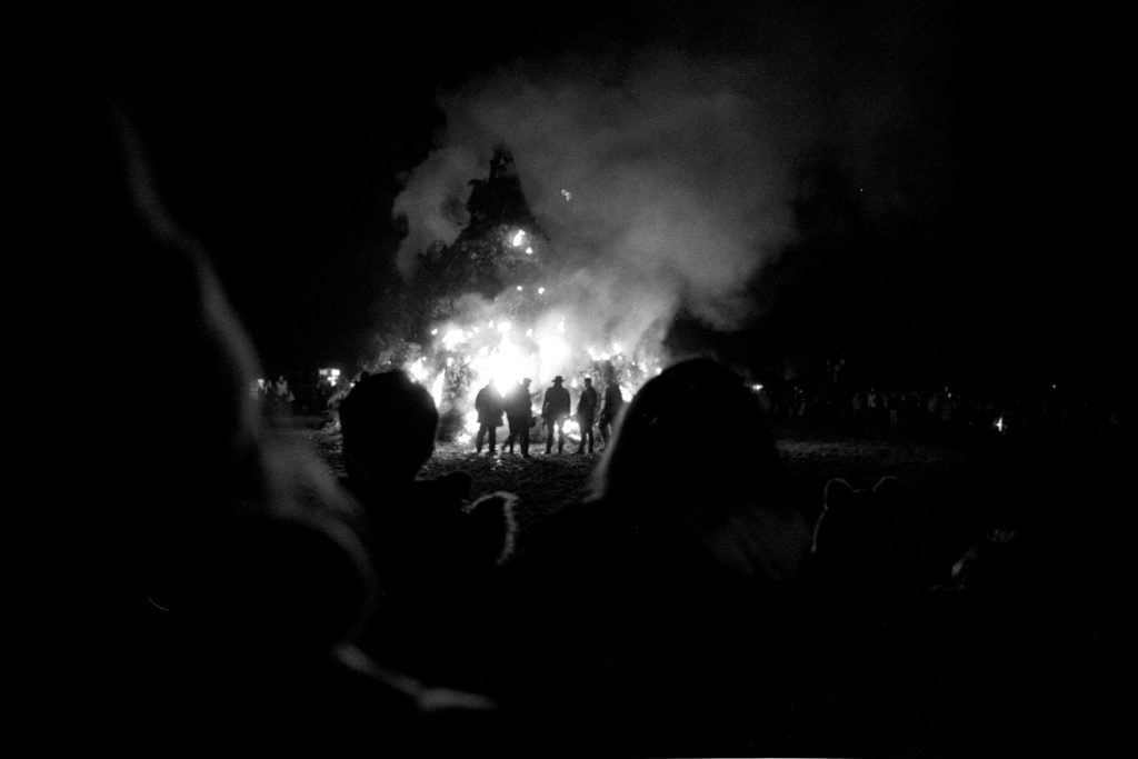 Delta-400-Chiddingfold-Bonfire-scaled.jpg