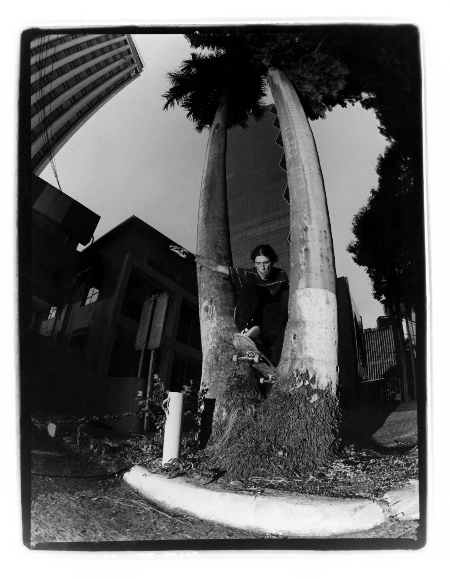 Joshua-Padilla-Ollie Shot by Rafael Gonzles on ILFORD HP5 PLUS for Skate Thru the city